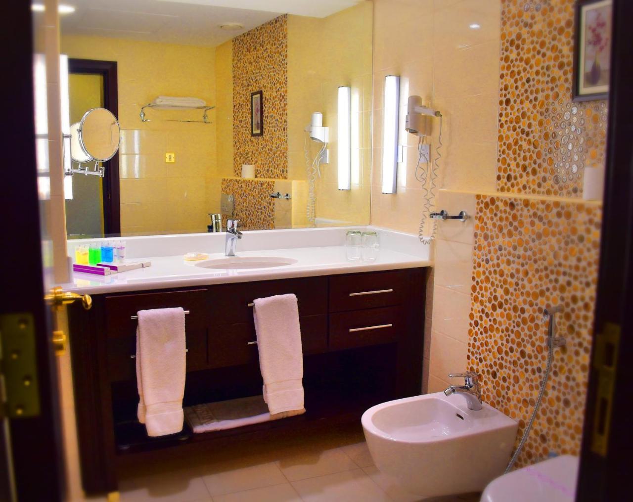 כוויית Al Bastaki International Hotel מראה חיצוני תמונה